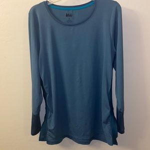 Rei dry fit A wilderness-spirit born in 1938. Size XL